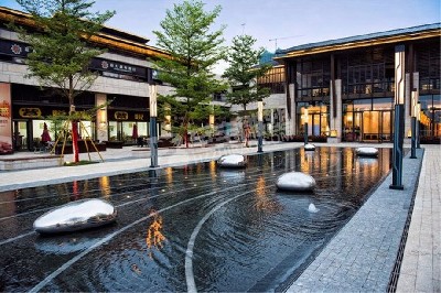 城市廣場(chǎng)鏡面石頭不銹鋼雕塑定制