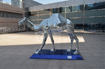 寫(xiě)字樓鏡面駱駝不銹鋼雕塑定制