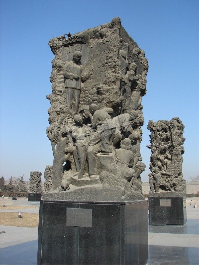 廣場(chǎng)人物石材雕塑定制