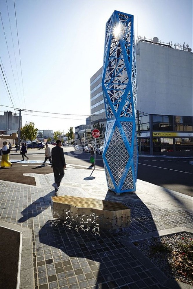 商場(chǎng)鏤空幾何不銹鋼雕塑定制
