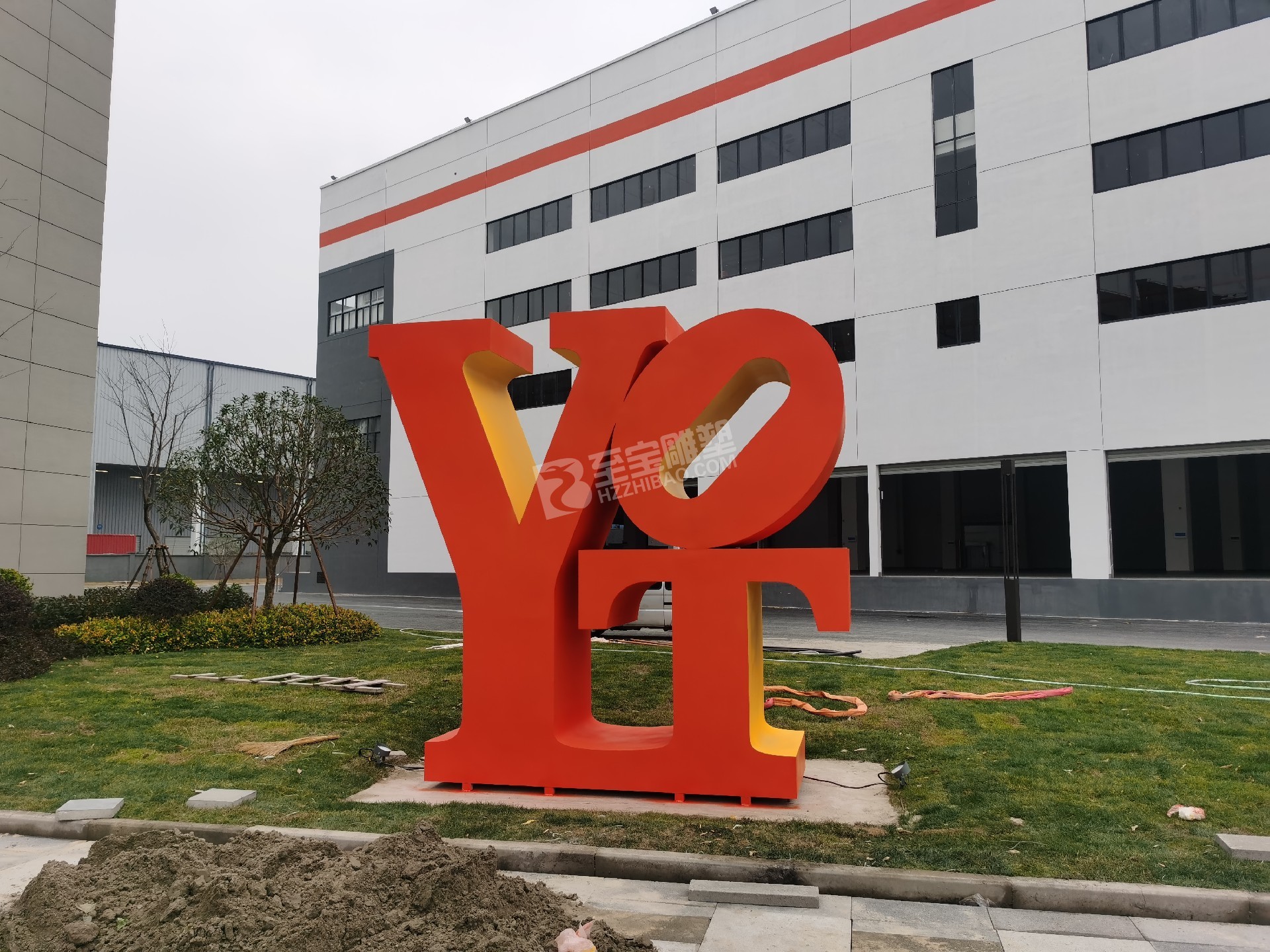 圓通快遞亞運(yùn)會(huì)物流中心雕塑