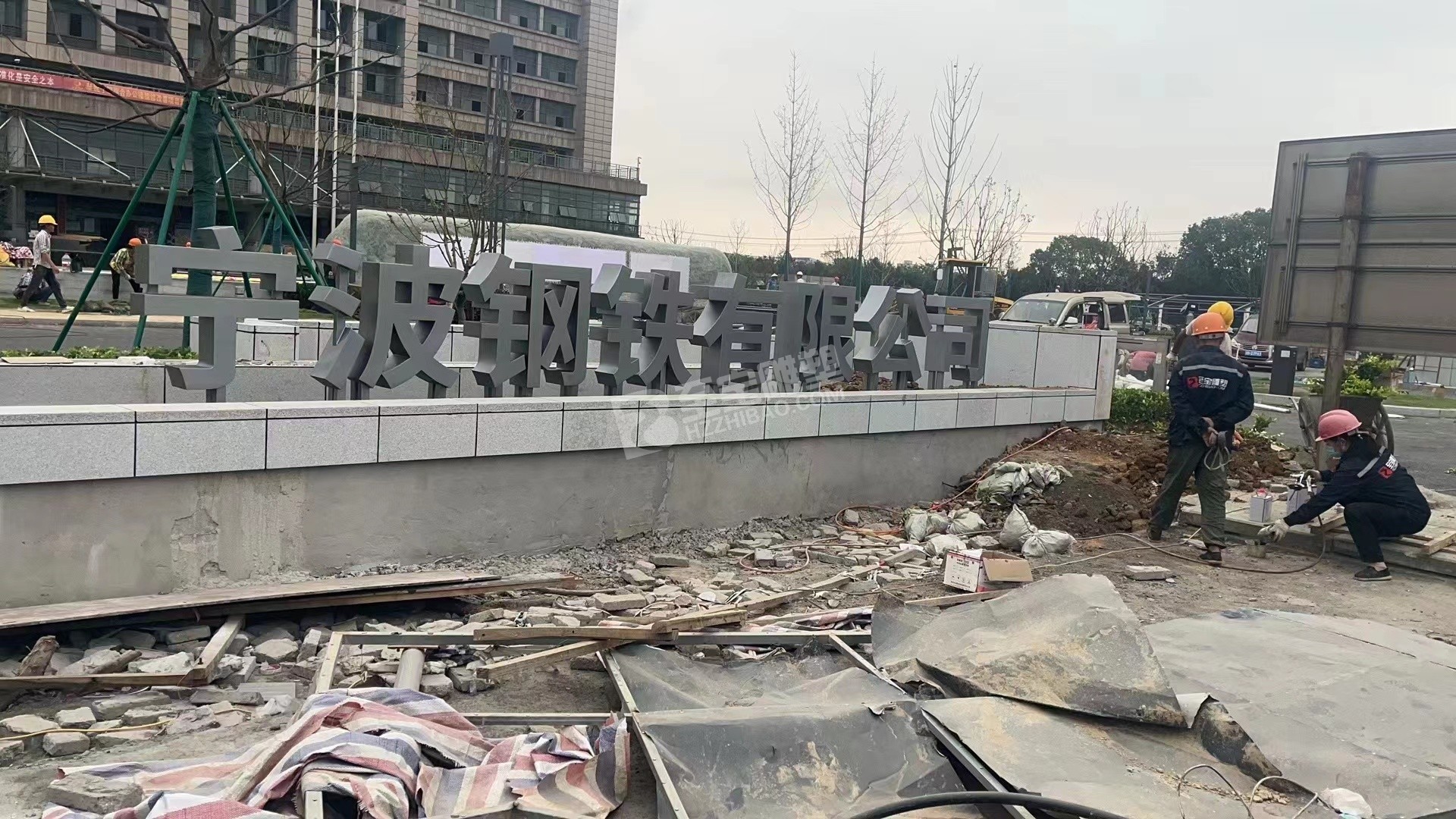 寧波鋼鐵有限公司吊鉤雕塑項(xiàng)目